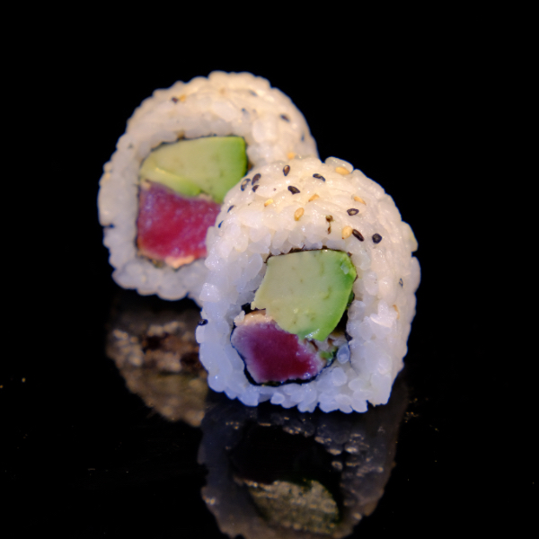 Uramaki de atún